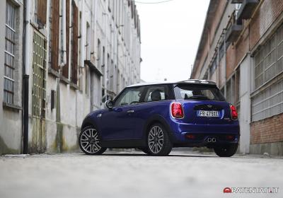 Foto Mini Cooper SD Posteriore Patentati