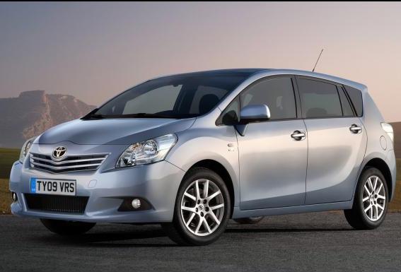 Precio toyota verso 7 plazas