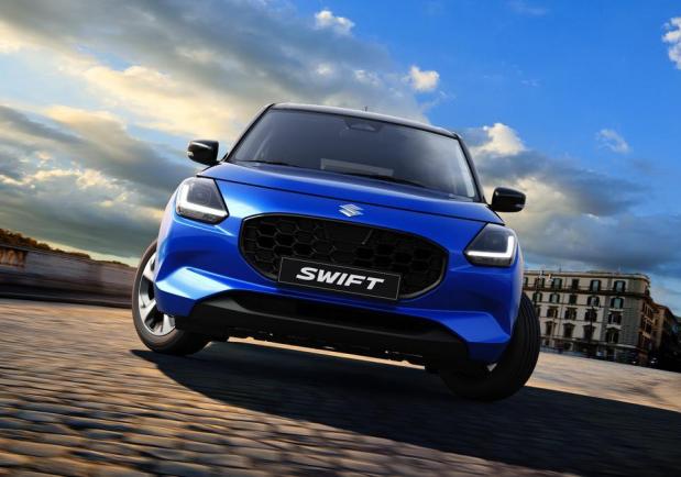 Foto Suzuki Swift Hybrid Patentati