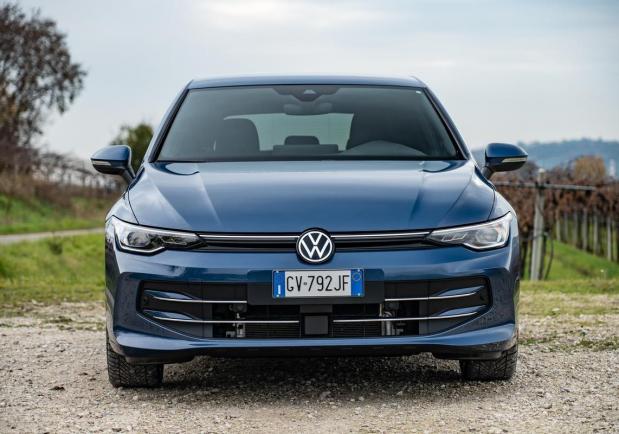 Foto Volkswagen Golf EHybrid Immagine Patentati