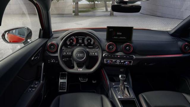 Audi SQ2 interni