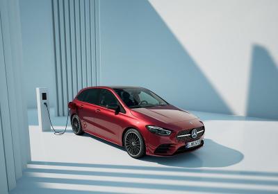 Foto Mercedes Classe B 250e 2023 Foto - Patentati