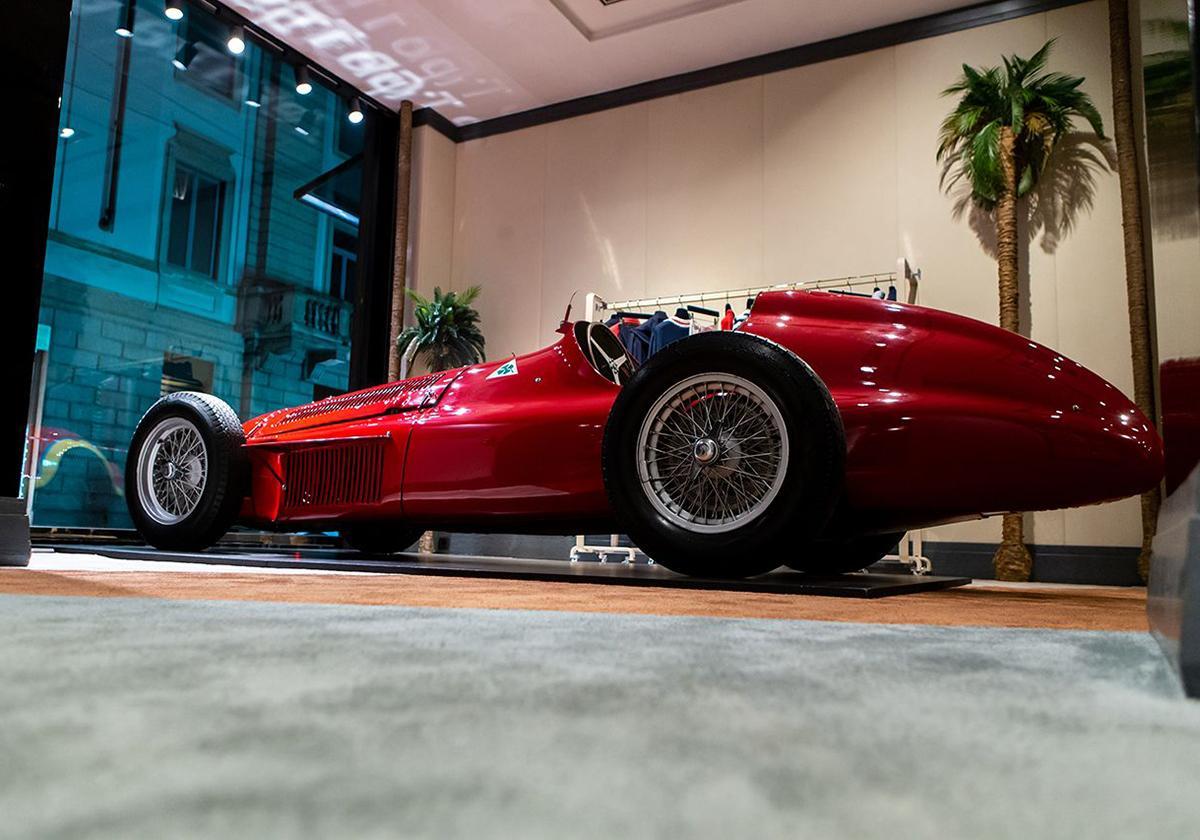 Foto Alfa Romeo Gp Tipo 159 Alfetta Patentati