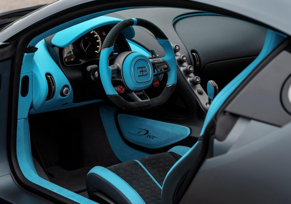 Foto Bugatti Divo interni - Patentati