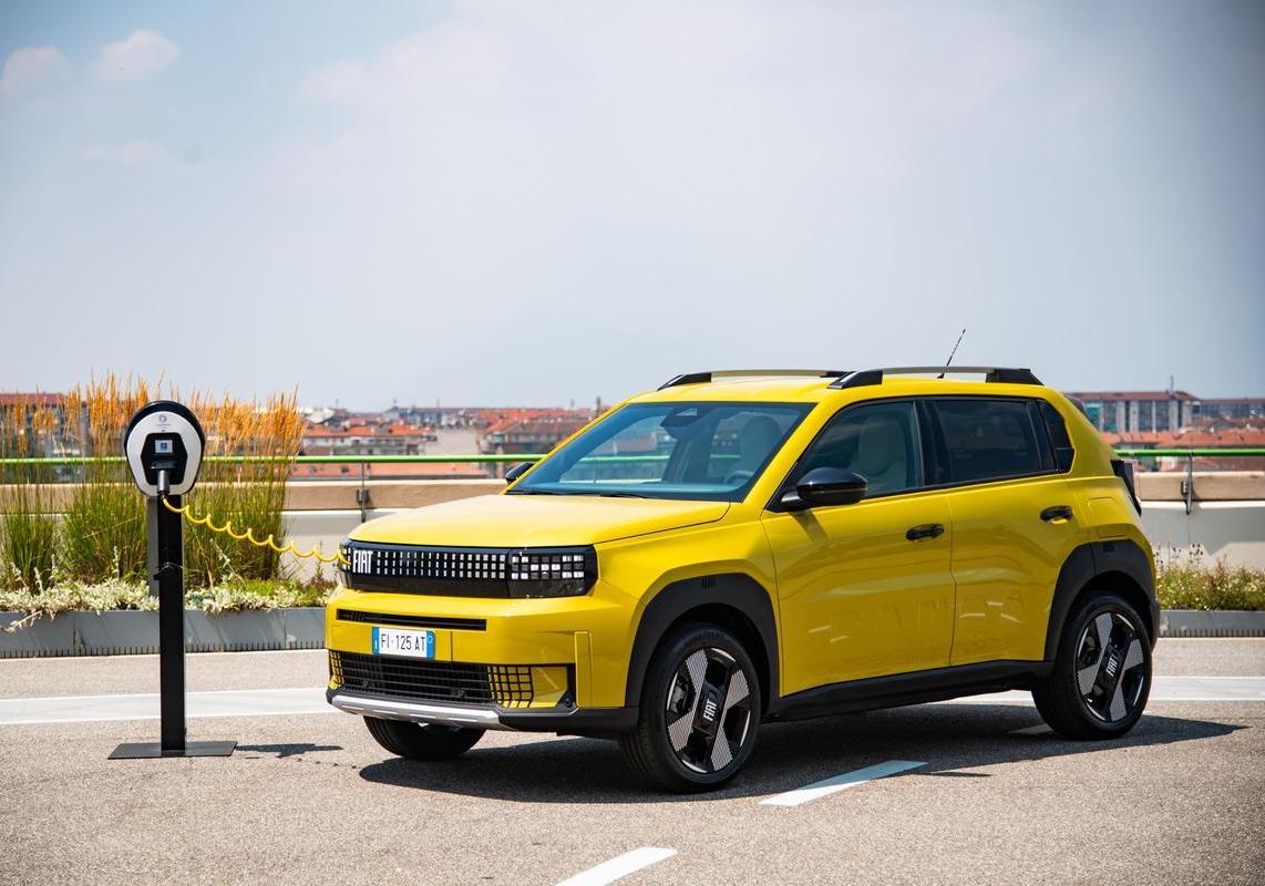 Fiat Grande Panda Elettrica La Prima cavo anteriore