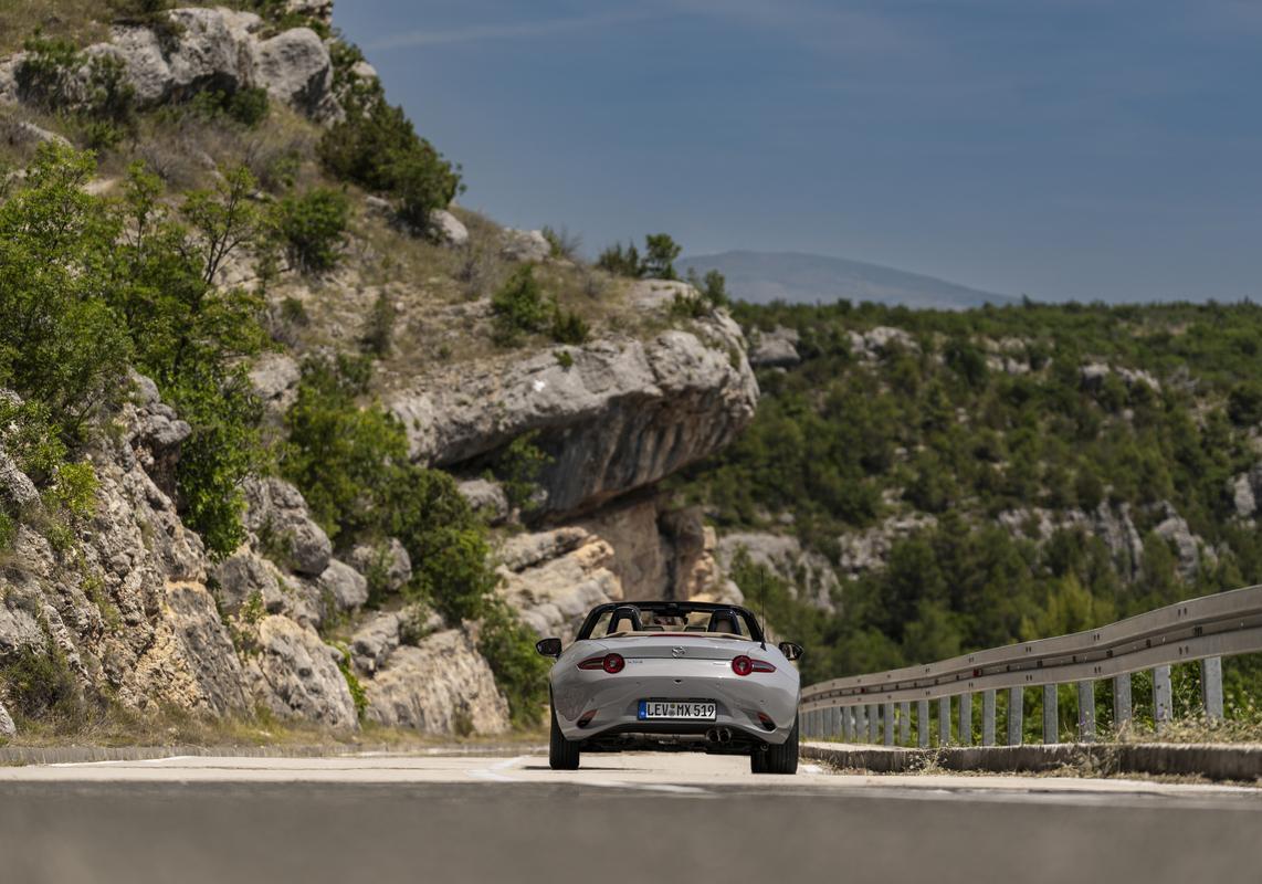 Mazda MX-5 2024 Aero Grey coda