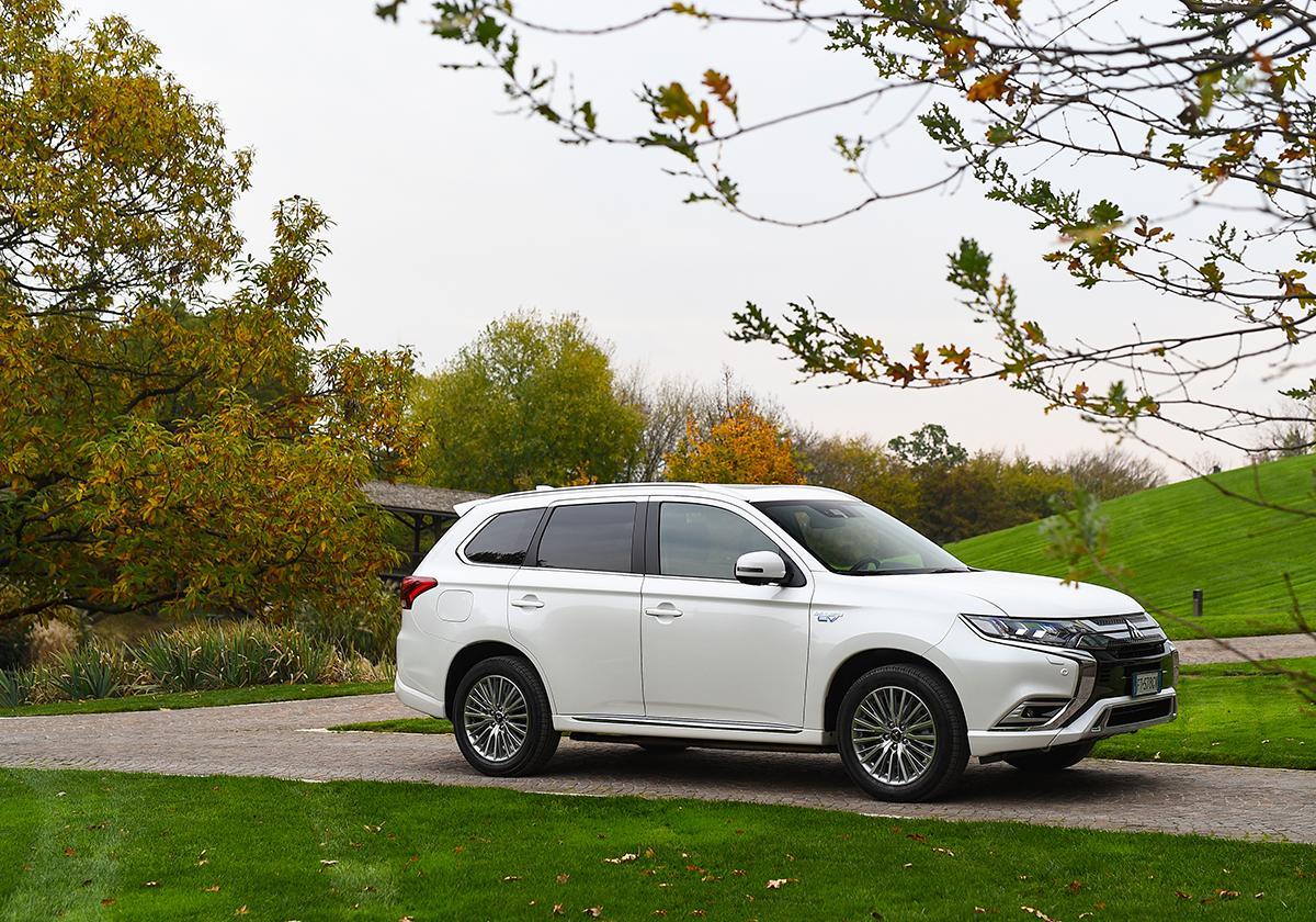 Outlander phev 2019