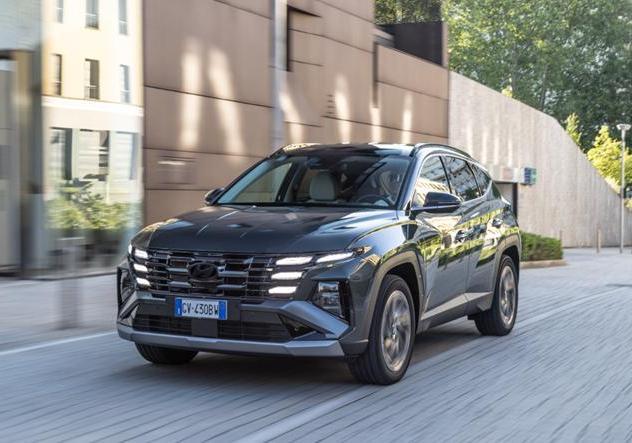 Nuova Hyundai Tucson 2024 prezzi dotazione