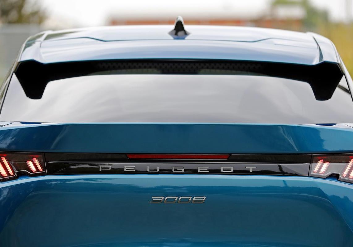 Peugeot 3008 Hybrid 2024 spoiler