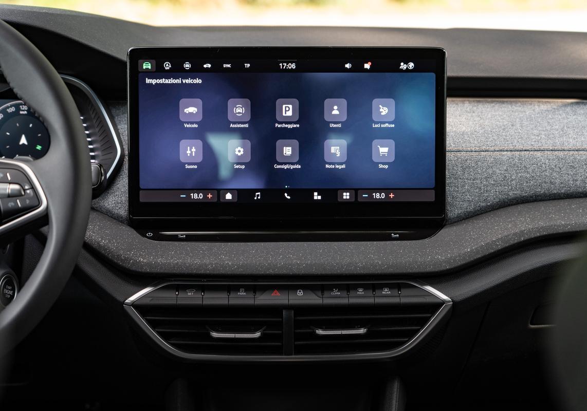 Skoda Octavia Wagon ibrida infotainment