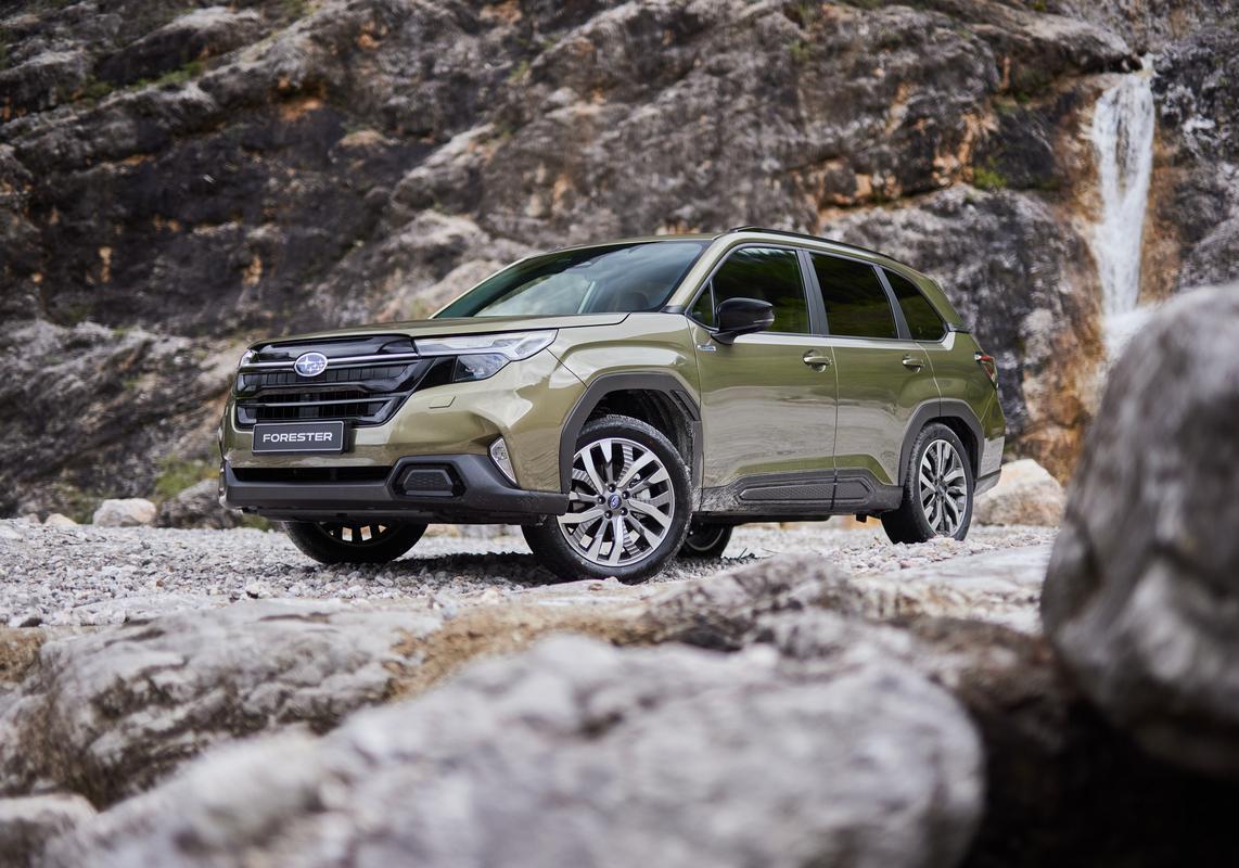 Subaru Forester e-Boxer 2025 foto