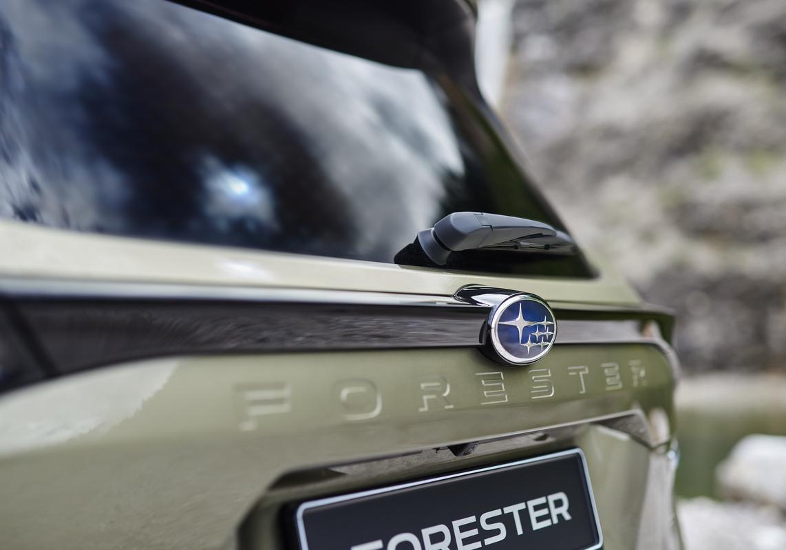 Subaru Forester e-Boxer 2025 portellone