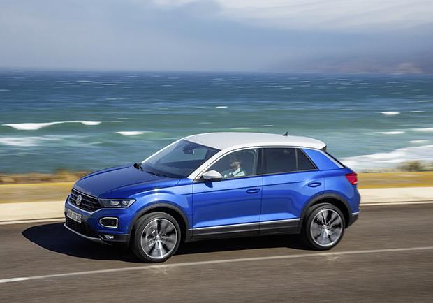 Volkswagen T-Roc: Primo Test Drive, Le Versioni E I Prezzi Della B-SUV ...