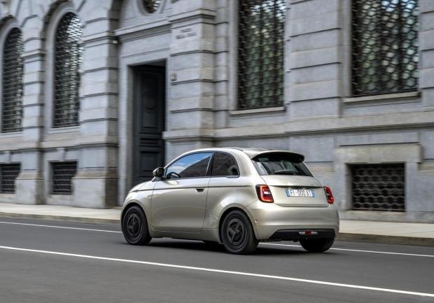 Fiat 500e Giorgio Armani Collectors Edition