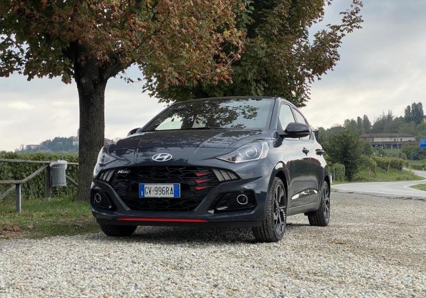 Hyundai i10 N Line 90cv foto