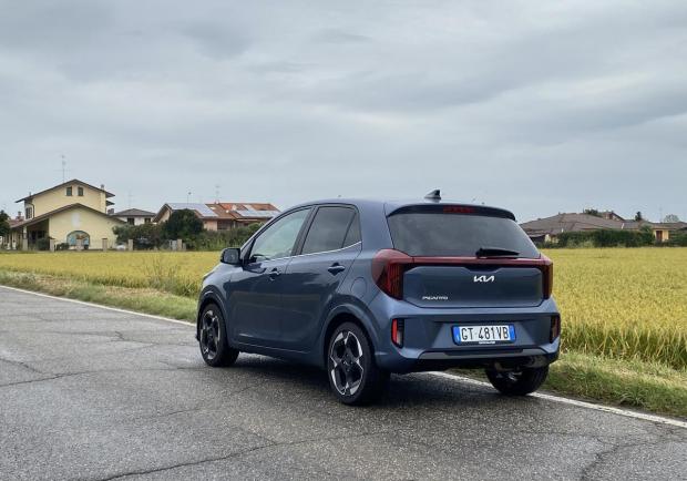 Kia Picanto GT Line posteriore