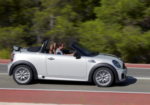 Perché le luci dell'interno non funzionano su Mini Roadster e come  ripararle. - DailyDriven