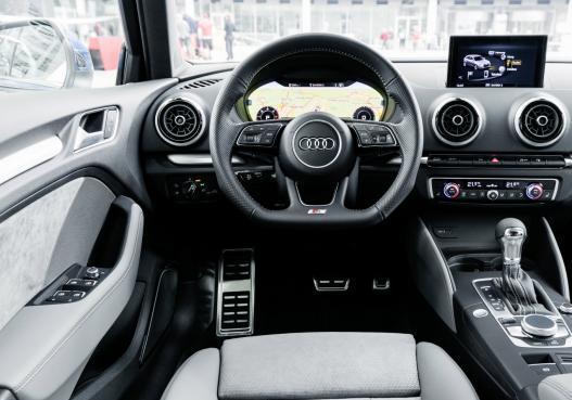 Audi A3: dimensioni, interni, motori, prezzi e concorrenti - AutoScout24