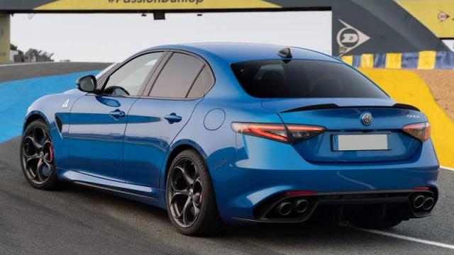 Alfa Romeo Giulia Quadrifoglio posteriore