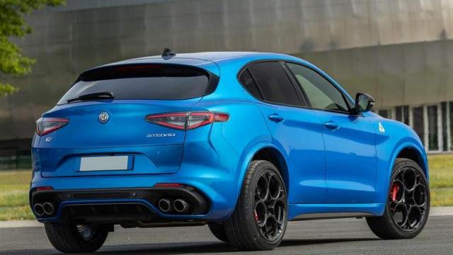 Alfa Romeo Stelvio Quadrifoglio posteriore