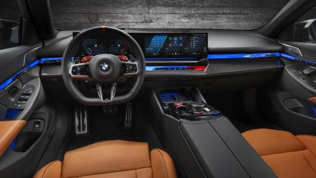 BMW M5 interni