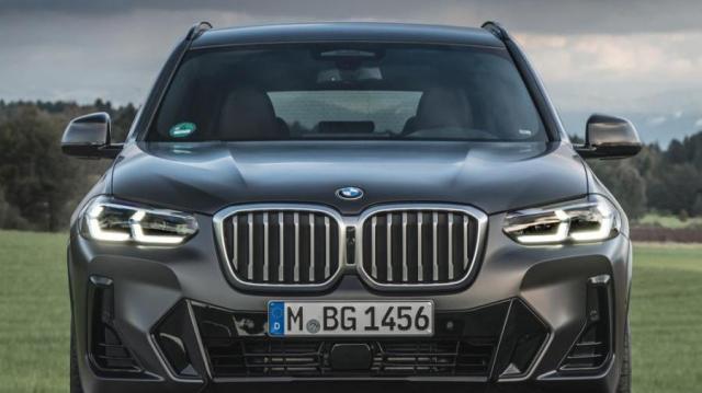 BMW X3 M frontale