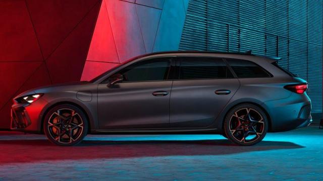 Cupra Nuova Leon ST profilo