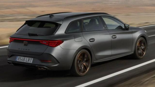 Cupra Leon Sportstourer strada