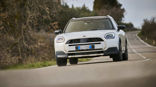 Nuova Mini Countryman C, la ibrida da 170 Cv